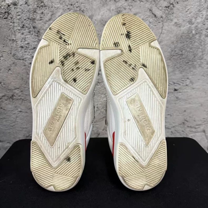 Givenchy Givenchy Sneakers with Red Accents Size US 9.5 / EU 42-43 - 7 Thumbnail