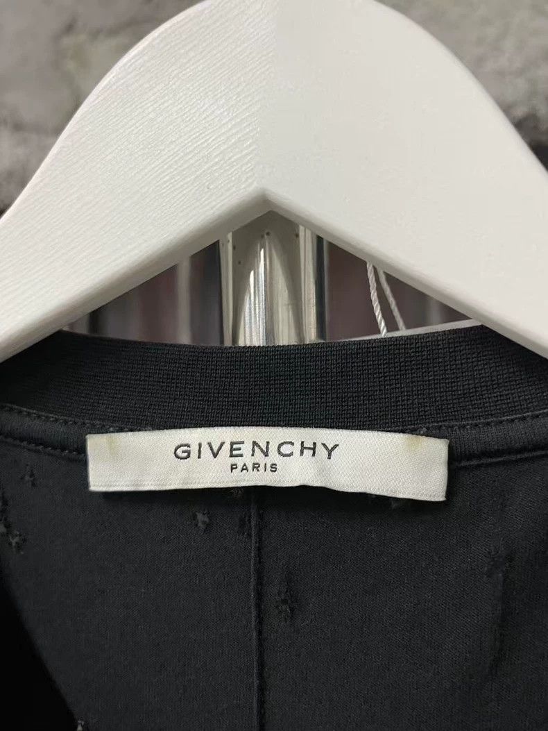 Givenchy Givenchy Distressed Short Sleeve T-Shirt Size US S / EU 44-46 / 1 - 5 Thumbnail