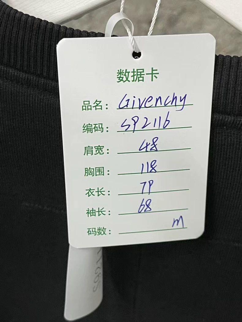 Givenchy Givenchy Graphic Sweatshirt with Unique Prints Size US M / EU 48-50 / 2 - 9 Thumbnail