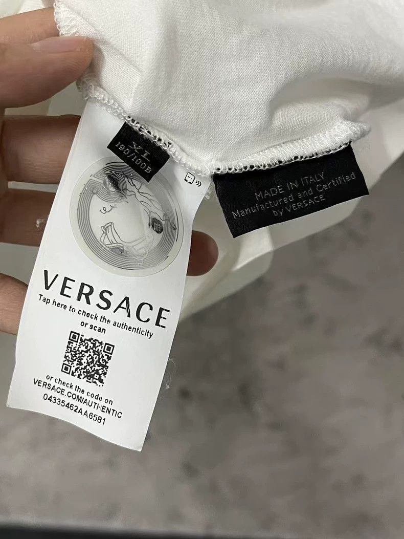 Versace Versace Short Sleeve T-Shirt Size US XL / EU 56 / 4 - 7 Thumbnail