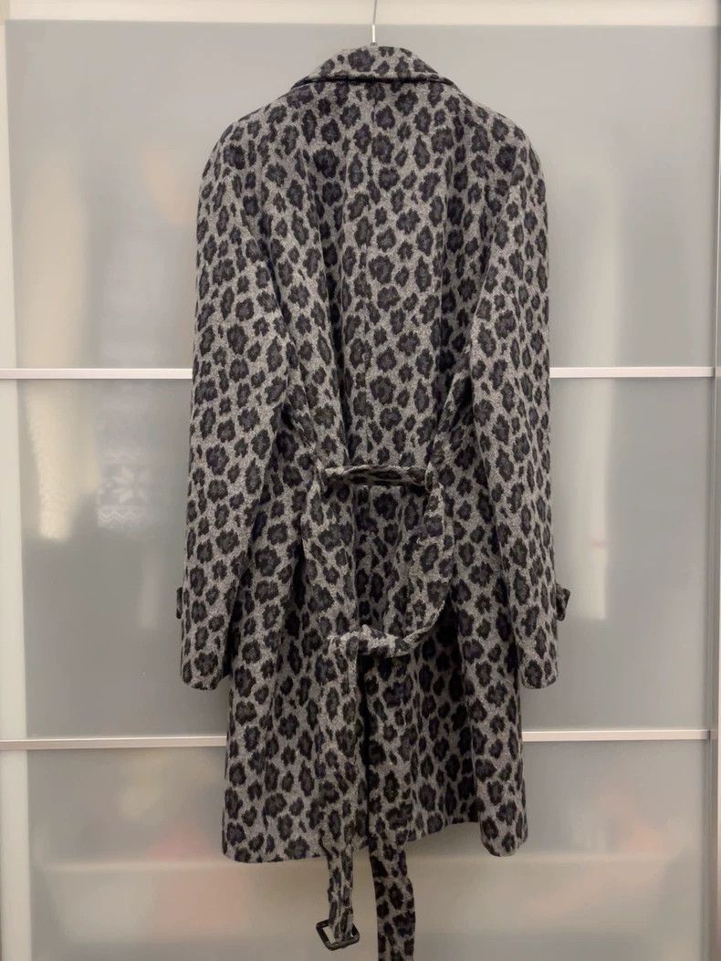 Saint Laurent Paris Saint Laurent Grey Leopard Print Coat Size US M / EU 48-50 / 2 - 2 Thumbnail
