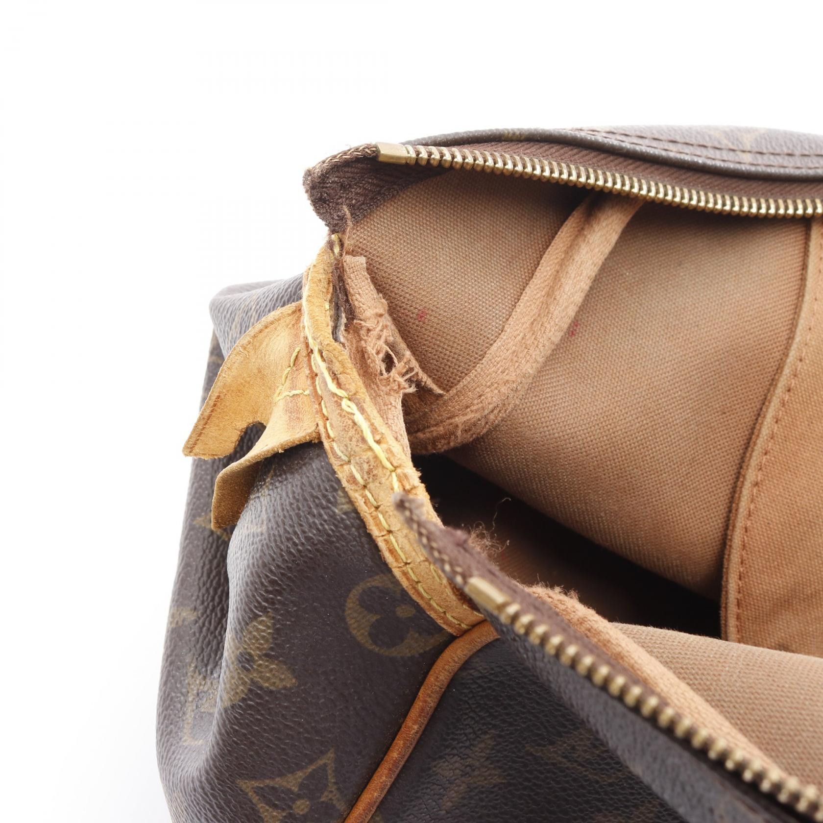Louis Vuitton Louis Vuitton Louis Vuitton Montorgueil PM Monogram Shoulder Bag Canvas Shoulder Bag M95565 DUTY FREE for USA Size ONE SIZE - 8 Thumbnail