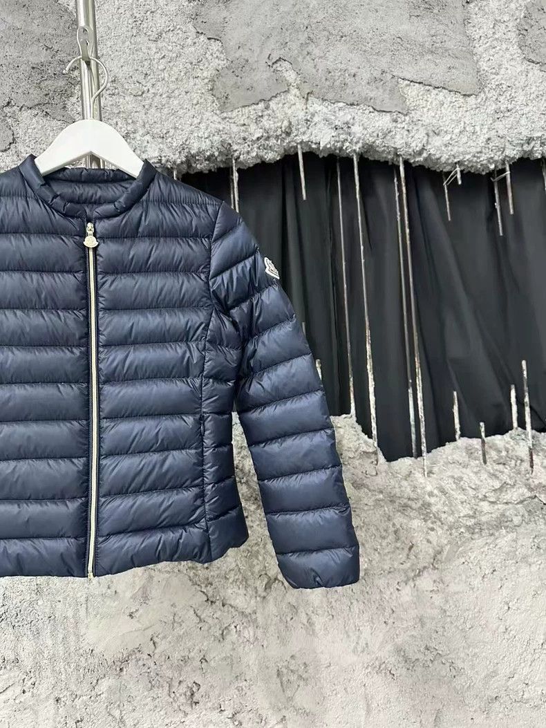 Moncler Moncler Down Jacket in Navy Color Size US M / EU 48-50 / 2 - 4 Thumbnail