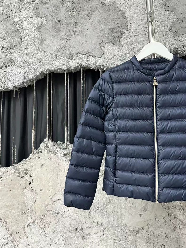 Moncler Moncler Down Jacket in Navy Color Size US M / EU 48-50 / 2 - 3 Thumbnail
