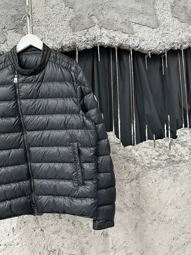 Moncler Moncler Puffer Jacket Size 4 for Sale Size US M / EU 48-50 / 2 - 4 Thumbnail