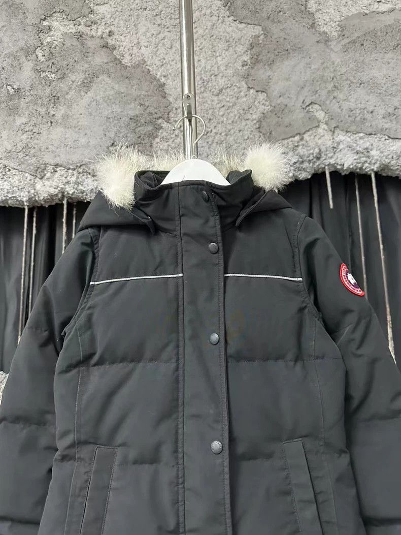 Canada Goose Canada Goose Down Jacket Size 10-12 Size US M / EU 48-50 / 2 - 3 Thumbnail