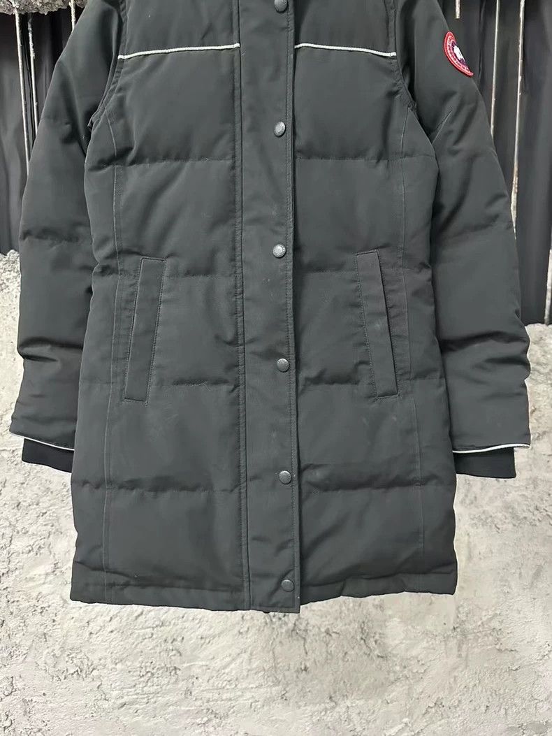 Canada Goose Canada Goose Down Jacket Size 10-12 Size US M / EU 48-50 / 2 - 4 Thumbnail