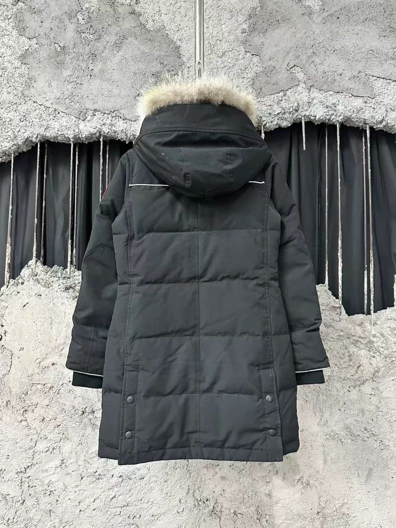 Canada Goose Canada Goose Down Jacket Size 10-12 Size US M / EU 48-50 / 2 - 2 Thumbnail