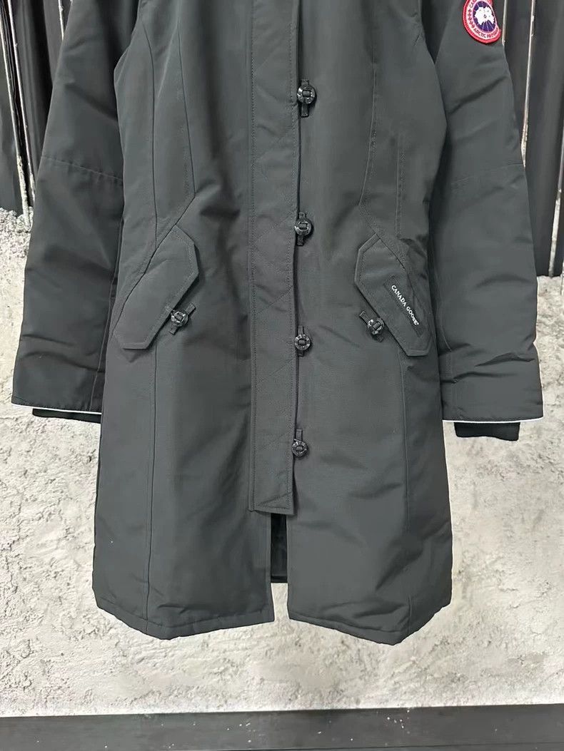 Canada Goose Canada Goose Down Coat Size 10-12 Size US M / EU 48-50 / 2 - 4 Thumbnail