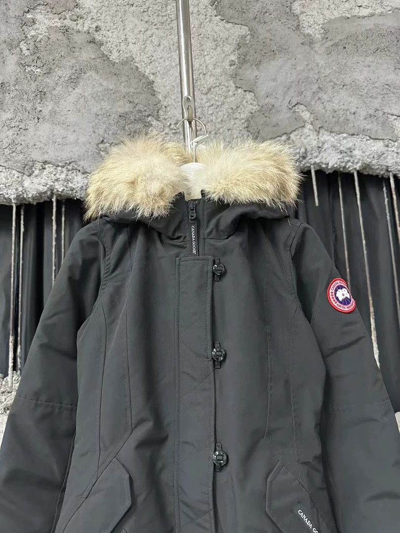 Canada Goose Canada Goose Down Coat Size 10-12 Size US M / EU 48-50 / 2 - 3 Thumbnail
