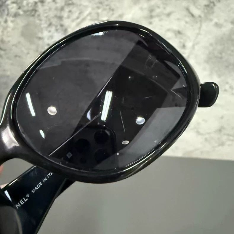 Chanel Chanel Sunglasses in Excellent Condition Size ONE SIZE - 7 Thumbnail