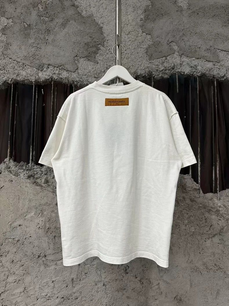 Louis Vuitton Louis Vuitton Short Sleeve Graphic T-Shirt Size US S / EU 44-46 / 1 - 2 Thumbnail
