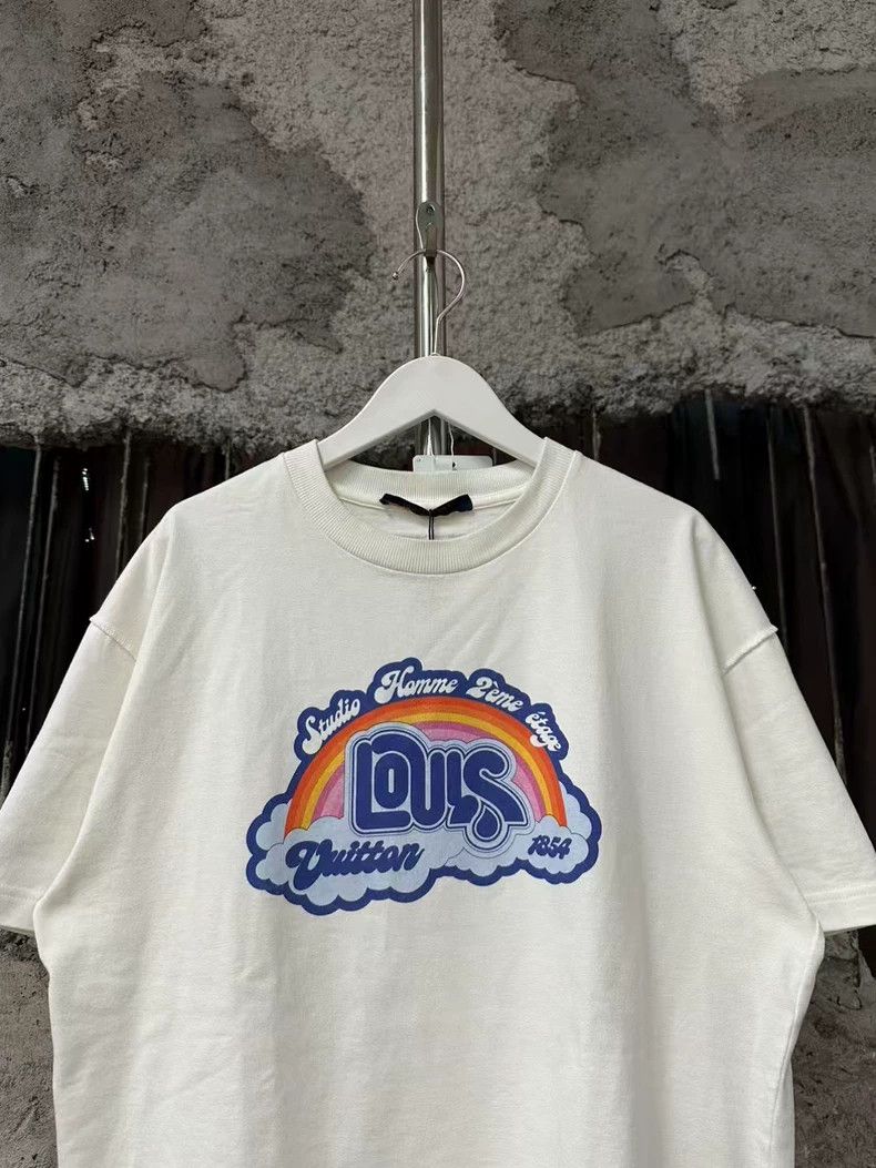 Louis Vuitton Louis Vuitton Short Sleeve Graphic T-Shirt Size US S / EU 44-46 / 1 - 4 Thumbnail