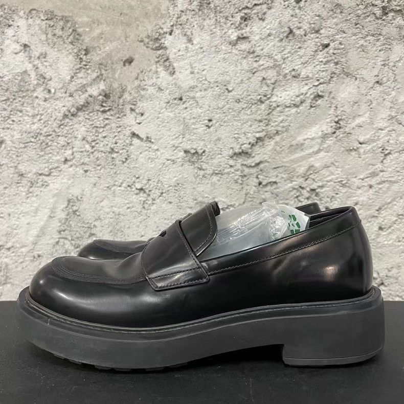 Prada Prada Leather Loafers Size 6 Size US 6 / EU 39 - 2 Thumbnail