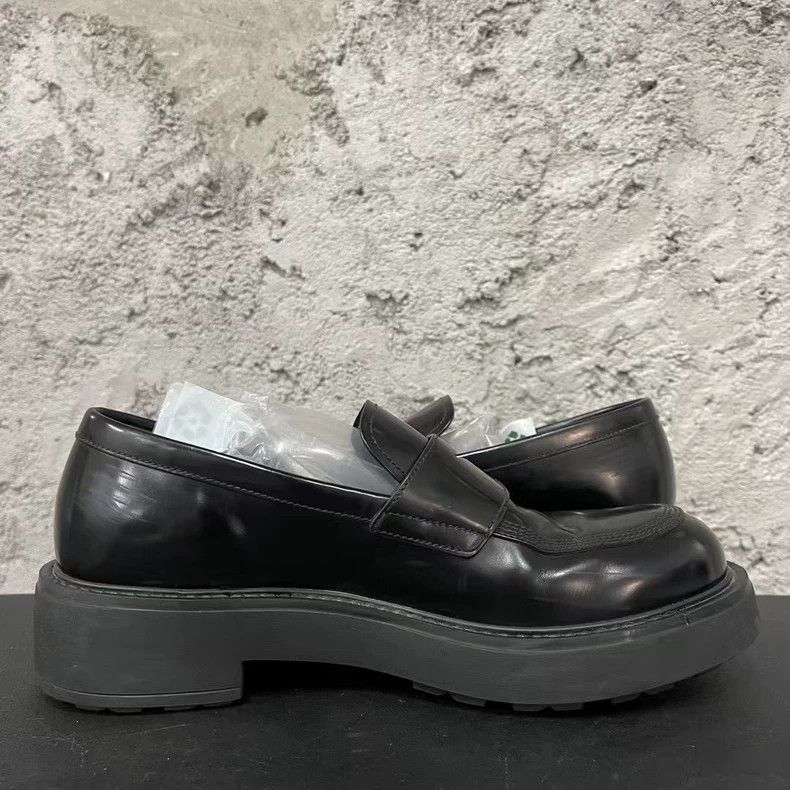 Prada Prada Leather Loafers Size 6 Size US 6 / EU 39 - 4 Thumbnail