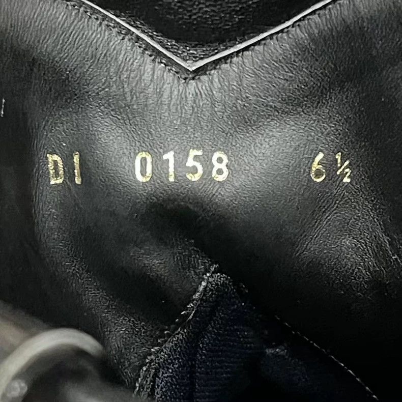 Louis Vuitton Louis Vuitton Black Lace-Up Boots Size 6.5 Size US 6.5 / EU 39-40 - 8 Thumbnail
