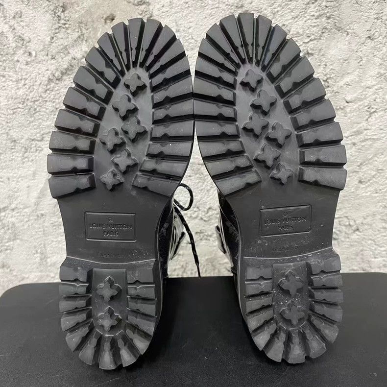 Louis Vuitton Louis Vuitton Black Lace-Up Boots Size 6.5 Size US 6.5 / EU 39-40 - 7 Thumbnail