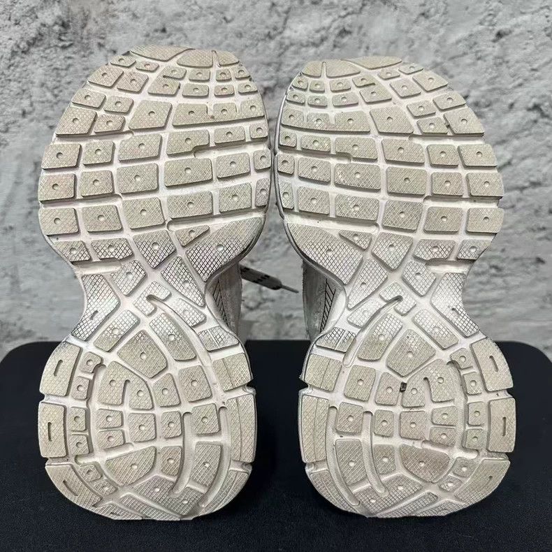 Balenciaga Balenciaga Dad Sneakers 3XL Size US 5 / EU 37 - 7 Thumbnail
