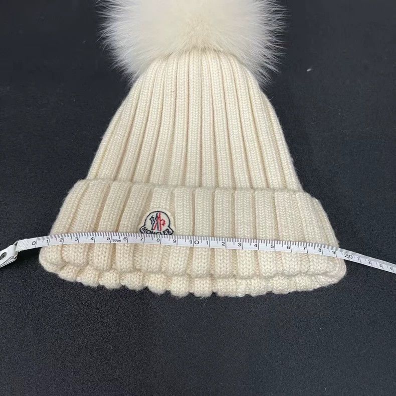 Moncler Moncler Kids Winter Hat with Pom Pom Size ONE SIZE - 5 Thumbnail