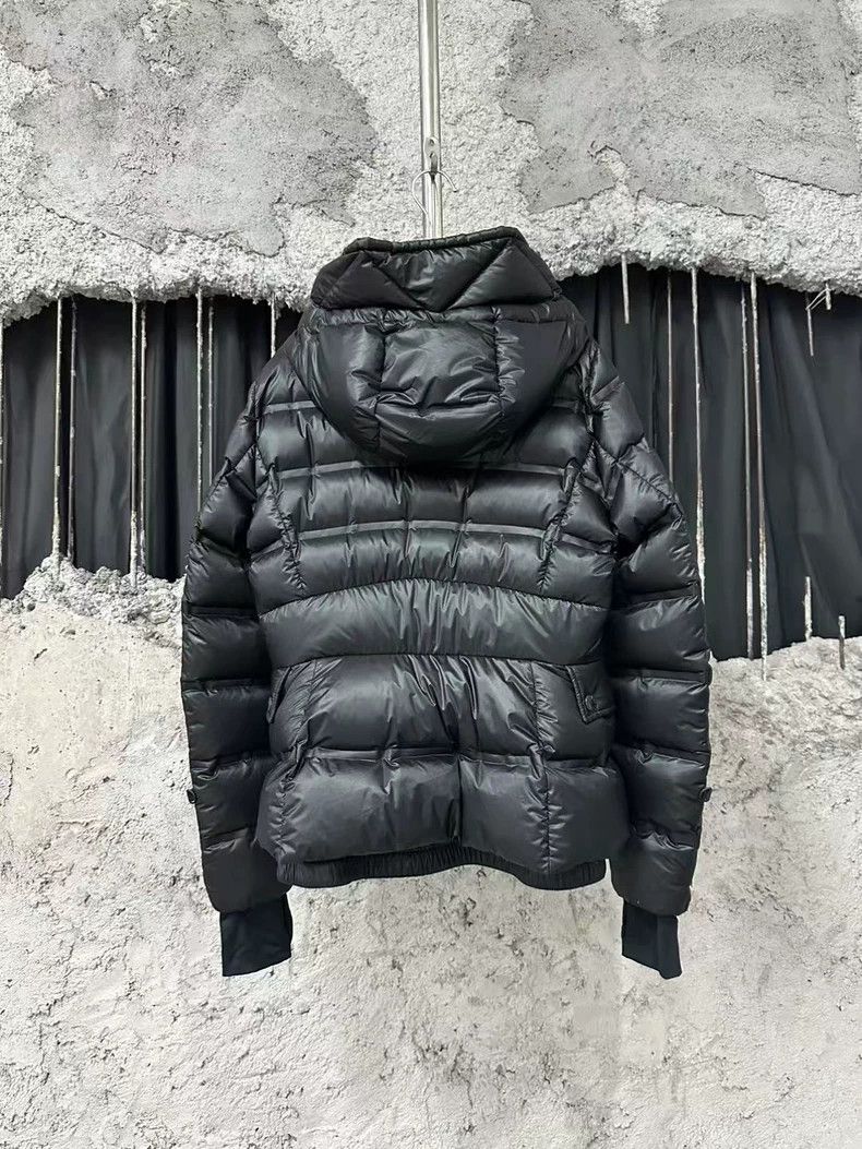 Moncler Moncler Down Jacket with Hood Size 3 Size US M / EU 48-50 / 2 - 2 Thumbnail