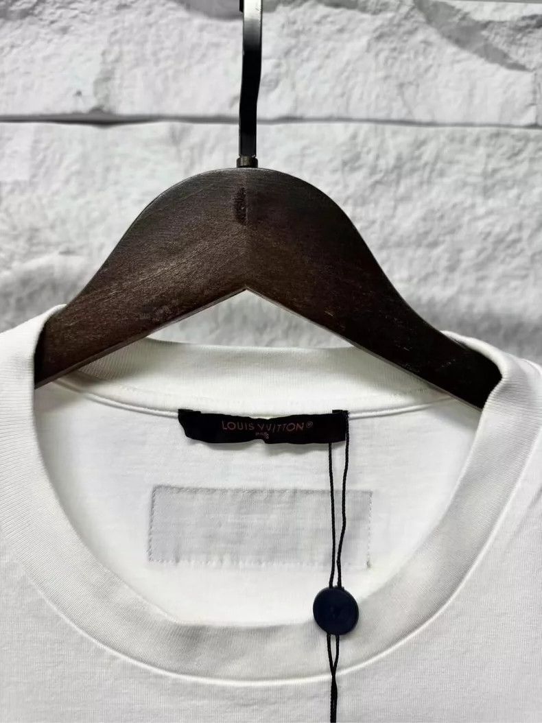 Louis Vuitton Louis Vuitton White Letter Short Sleeve Shirt Size US M / EU 48-50 / 2 - 3 Thumbnail