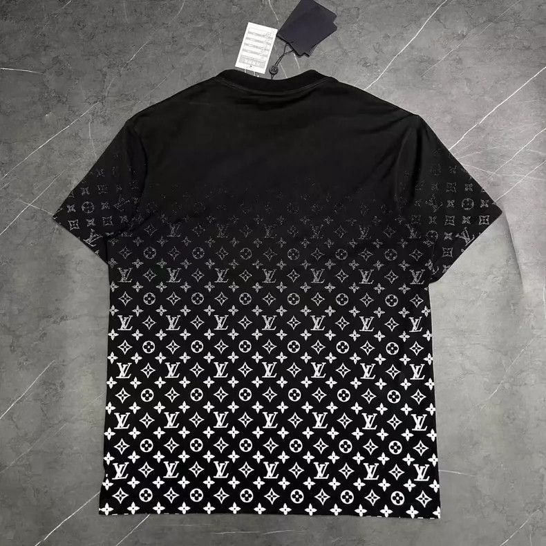 Louis Vuitton Louis Vuitton Gradient Logo T-Shirt Size US M / EU 48-50 / 2 - 2 Thumbnail