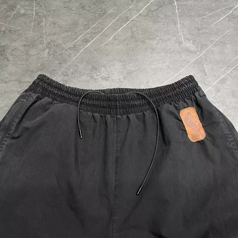 Louis Vuitton Louis Vuitton NBA Relaxed Fit Work Pants Size US 26 / EU 42 - 2 Thumbnail