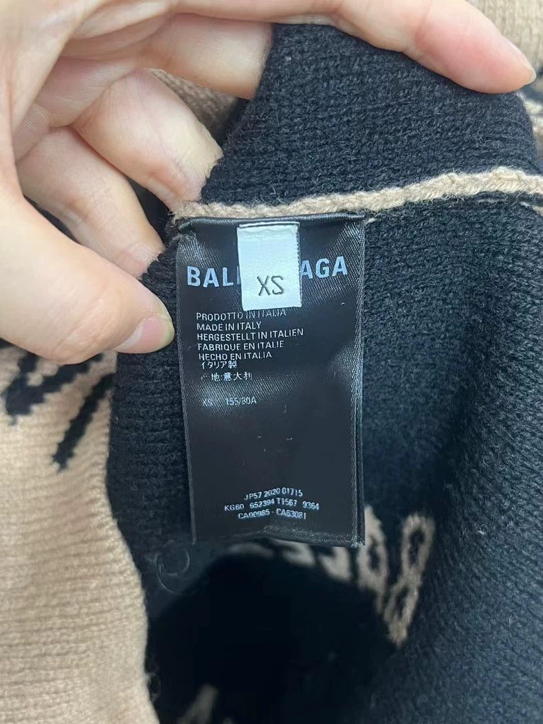 Balenciaga Balenciaga Beige Cardigan with Logo Print Size US XS / EU 42 / 0 - 3 Thumbnail