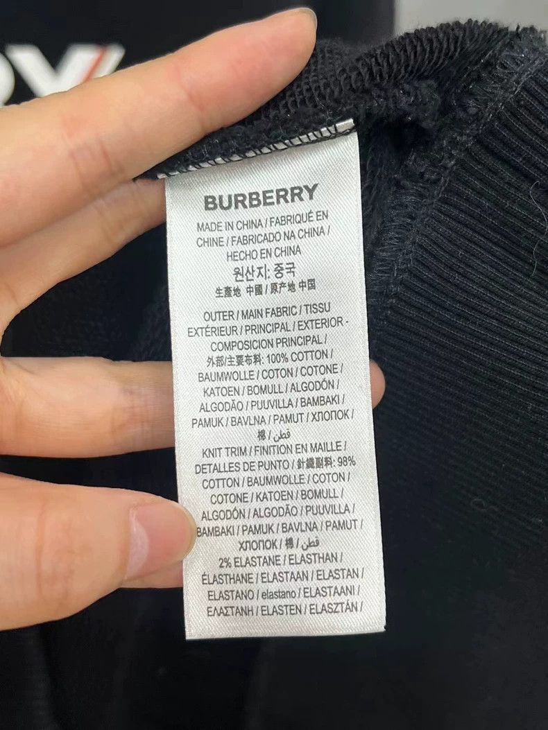 Burberry Burberry Logo Sweatshirt Size L Very New Size US L / EU 52-54 / 3 - 3 Thumbnail