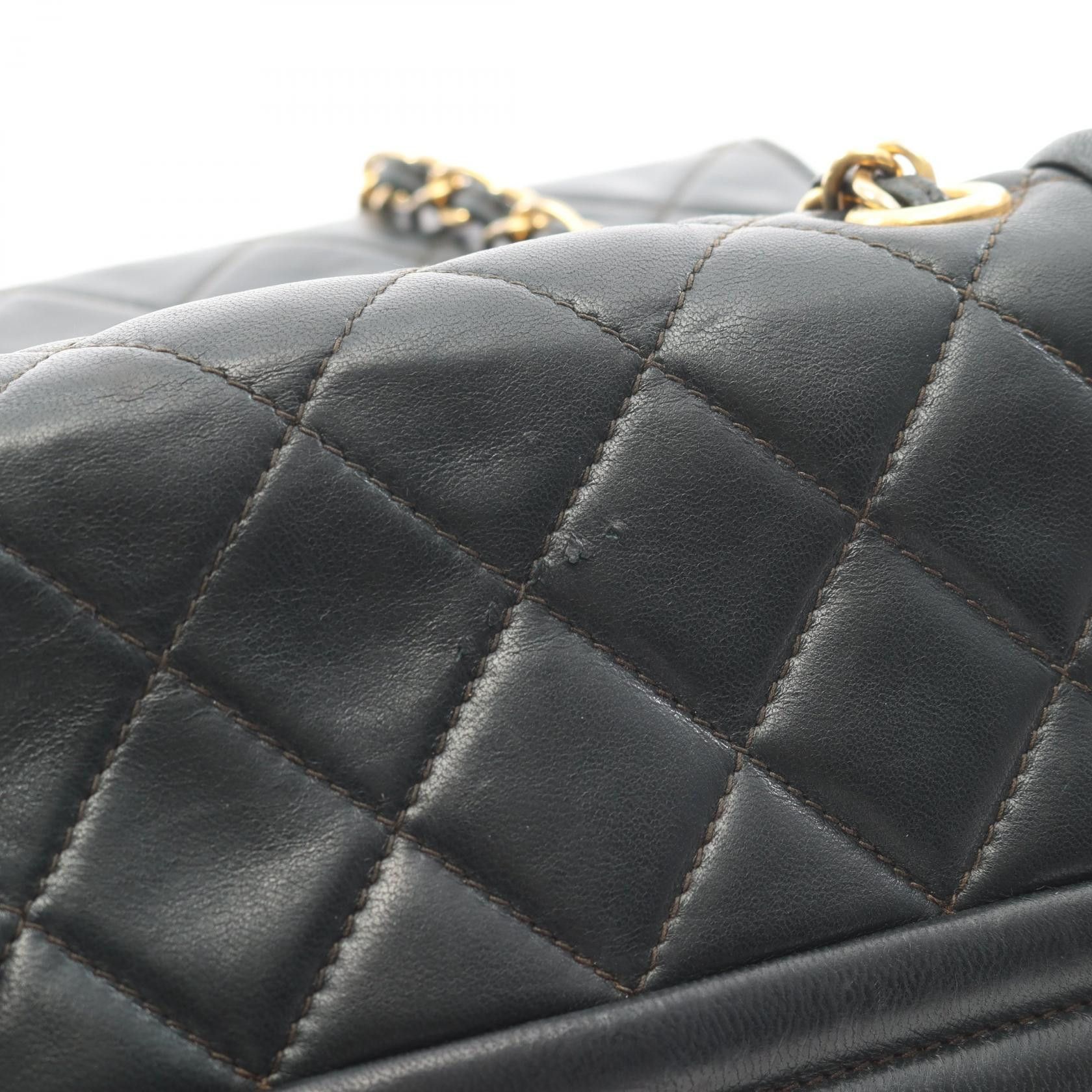 Chanel Chanel Chanel Matelasse Lambskin Shoulder Bag Leather Shoulder Bag Size ONE SIZE - 6 Thumbnail