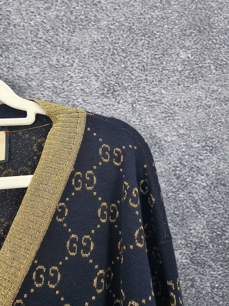 Gucci Gucci Printed V-Neck Cardigan in Size S Size US S / EU 44-46 / 1 - 4 Thumbnail