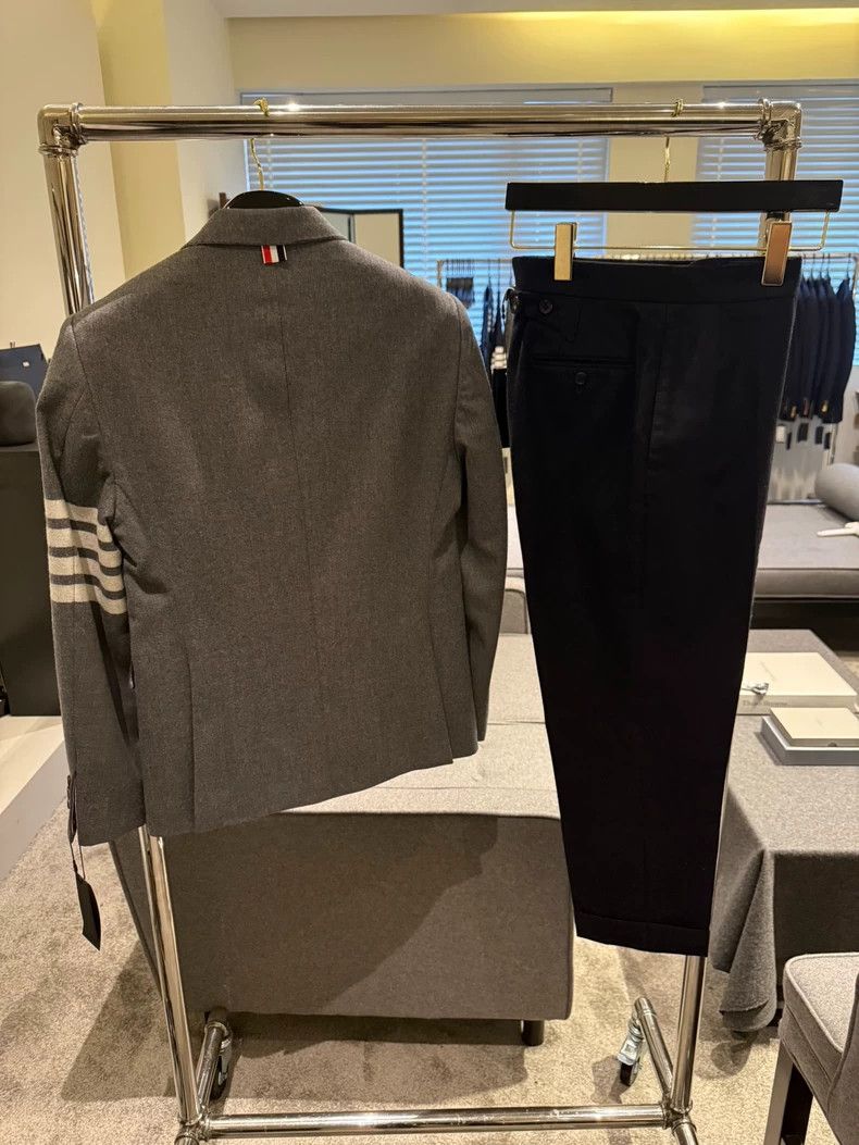 Thom Browne Thom Browne Classic High-Waisted Trousers-dmc Size US 30 / EU 46 - 8 Thumbnail