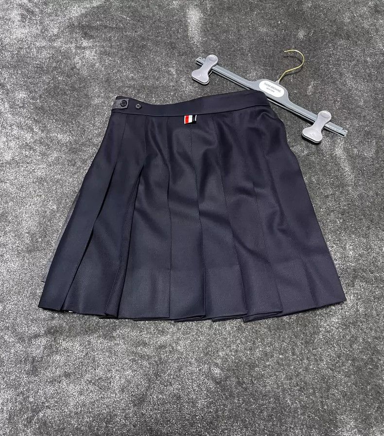 Thom Browne Thom Browne Color Block Pleated Skirt-dmc Size 24" / US 00 / IT 34 - 6 Thumbnail