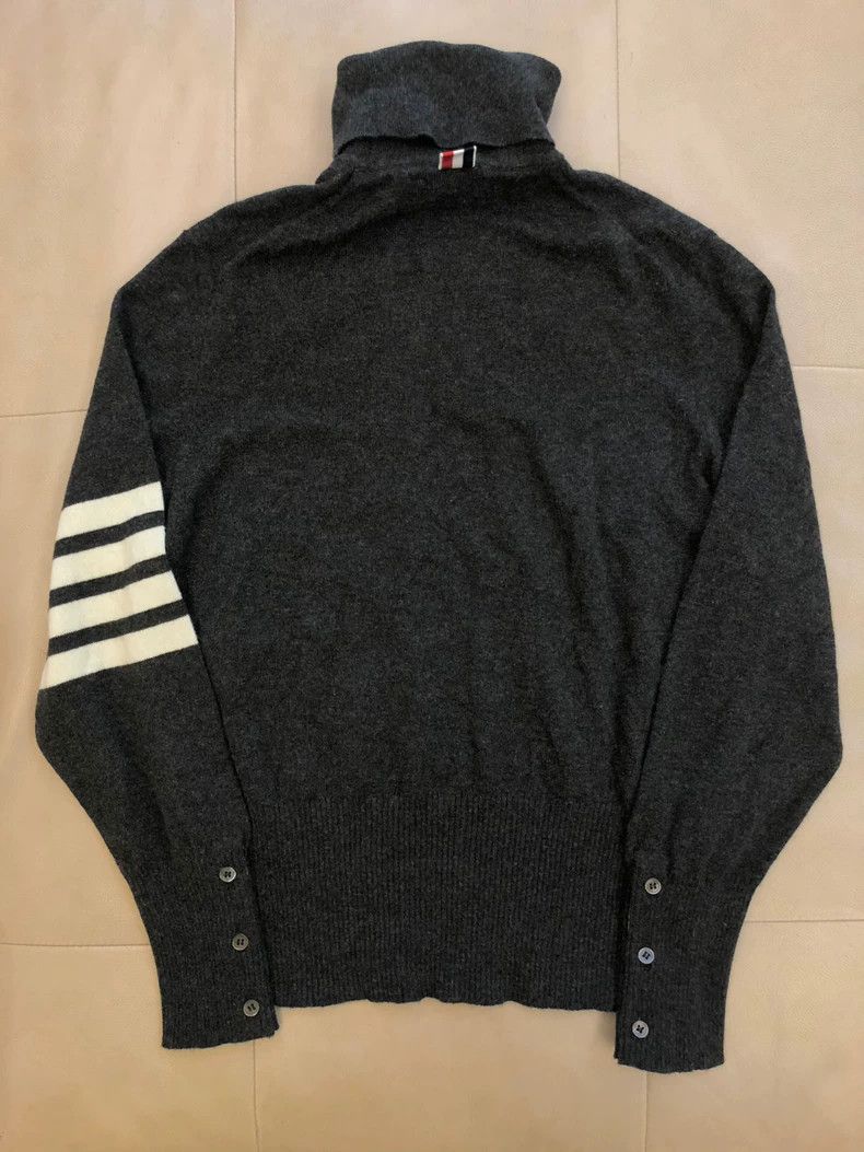 Thom Browne Thom Browne Classic Dark Grey Cashmere Sweater-dmc Size US M / EU 48-50 / 2 - 7 Thumbnail
