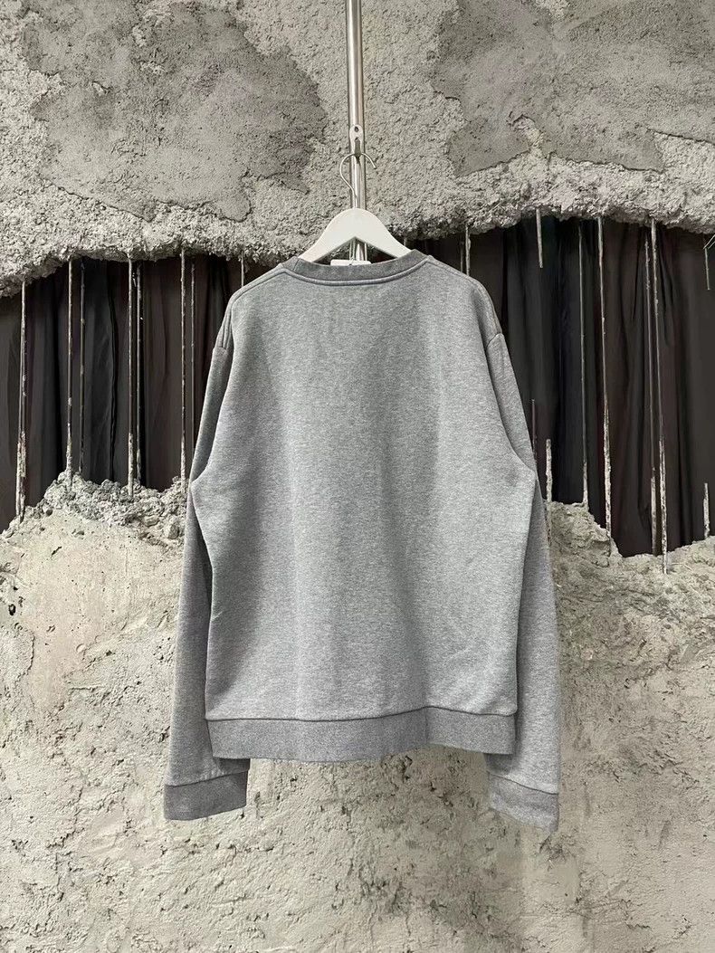 Louis Vuitton Louis Vuitton Gray Embroidered Sweatshirt Size US M / EU 48-50 / 2 - 2 Thumbnail