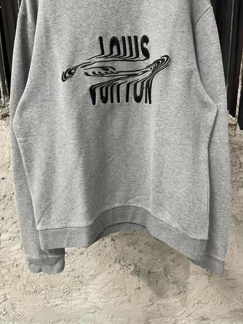 Louis Vuitton Louis Vuitton Gray Embroidered Sweatshirt Size US M / EU 48-50 / 2 - 4 Thumbnail