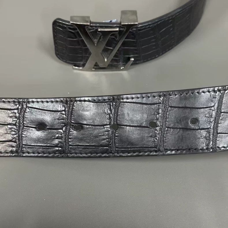 Louis Vuitton Louis Vuitton Crocodile Leather Belt Size ONE SIZE - 6 Thumbnail