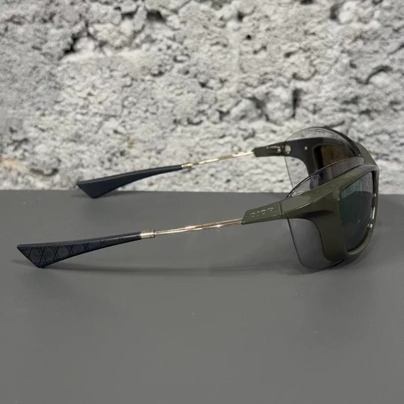 Dior Dior Sunglasses with Case and Box Size ONE SIZE - 3 Thumbnail
