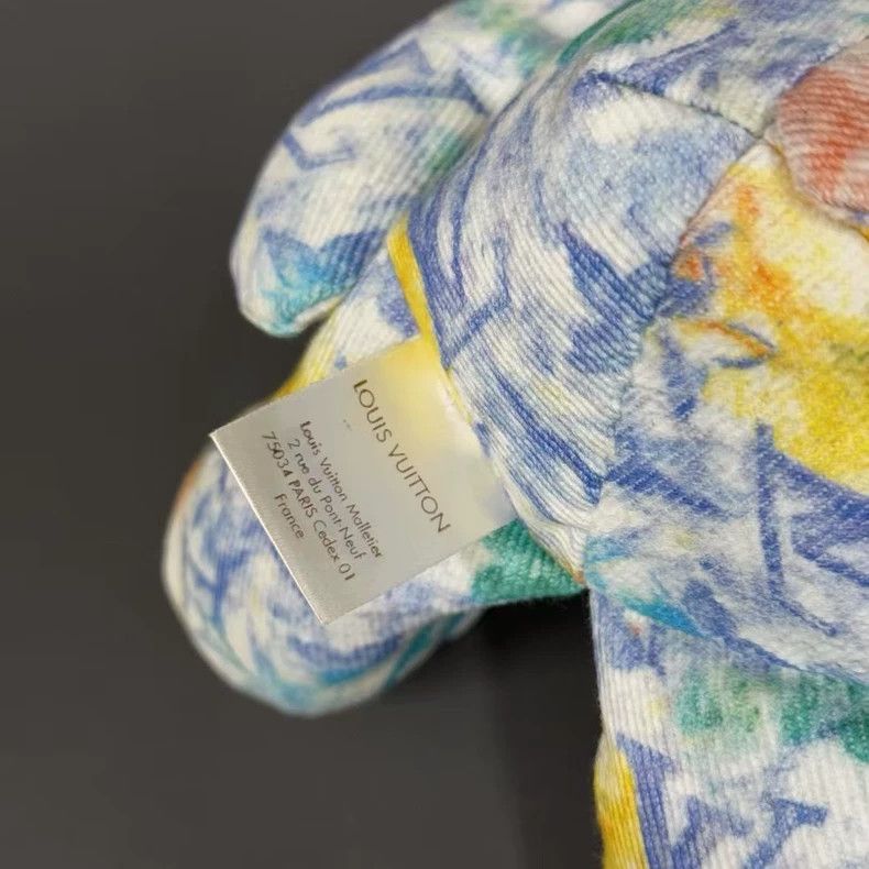 Louis Vuitton Louis Vuitton Crayon Teddy Bear Toy Size ONE SIZE - 4 Thumbnail