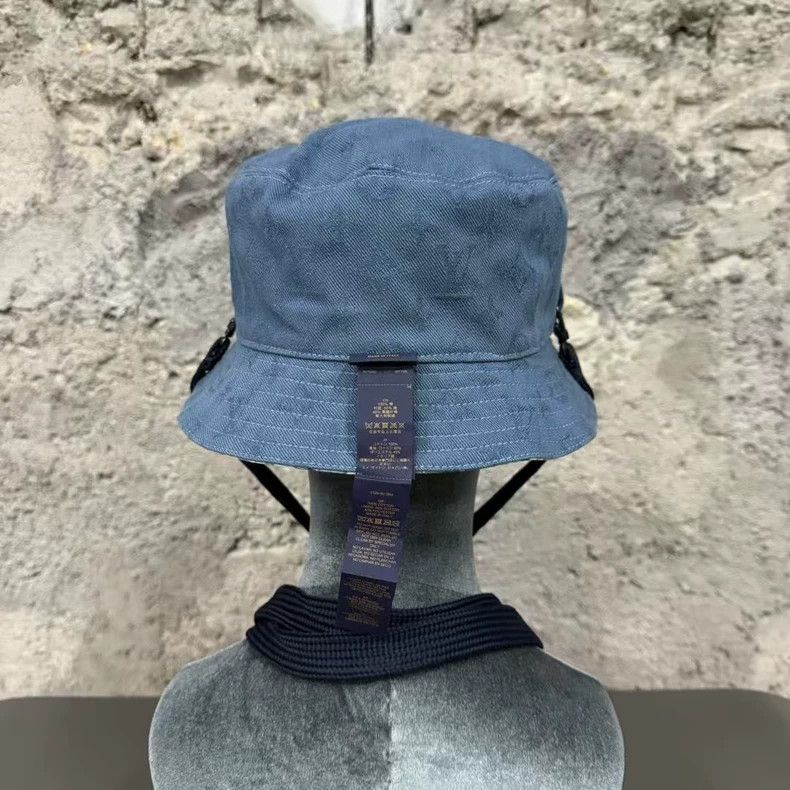 Louis Vuitton Louis Vuitton Double-Sided Fisherman Hat Size ONE SIZE - 6 Thumbnail