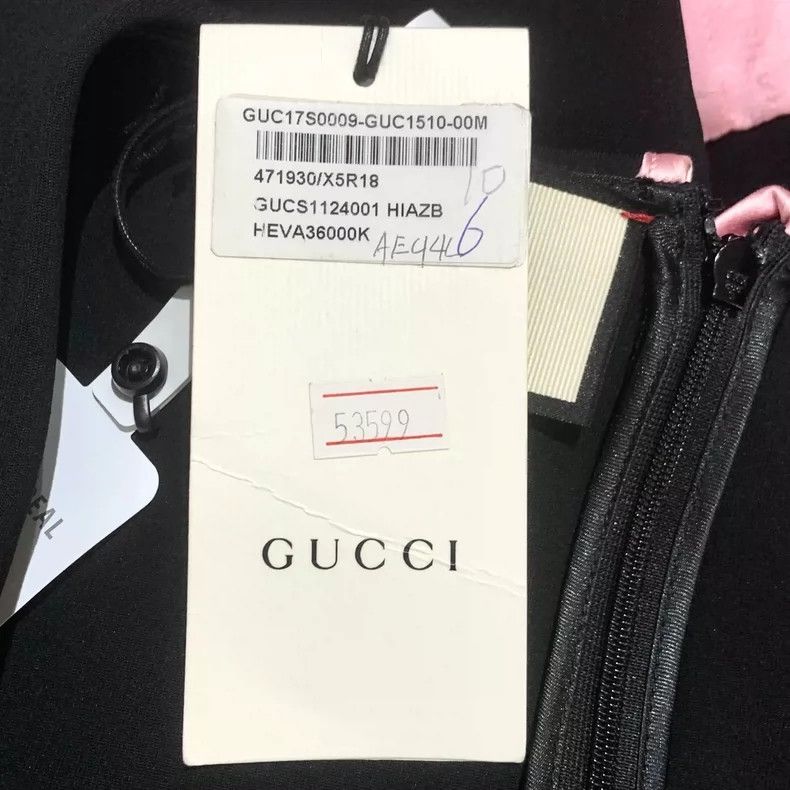 Gucci Black V-neck Dress with Ruffle and Bow- DMC Size 28" / US 6 / IT 42 - 6 Thumbnail