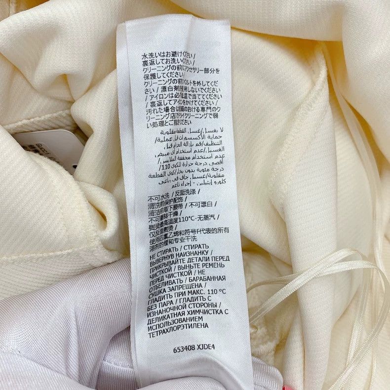Gucci Gucci White Dress with Pockets and Buttons- DMC Size 28" / US 6 / IT 42 - 7 Thumbnail