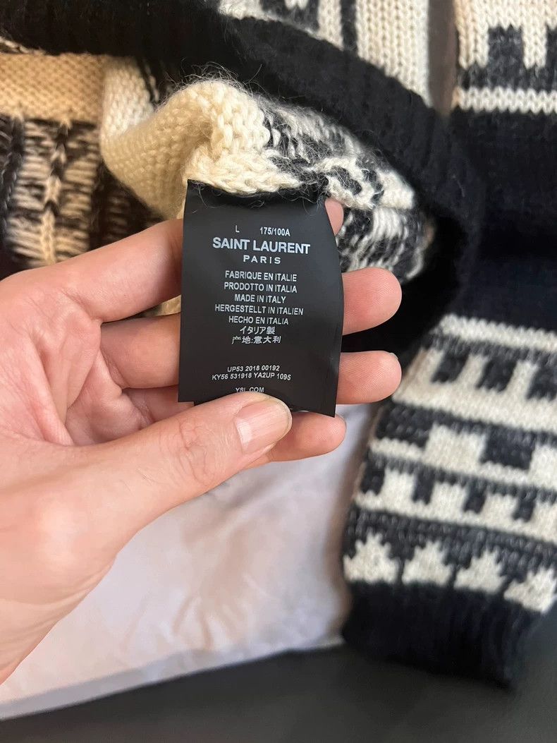 Yves Saint Laurent YSL Knitted Sweater with Unique Pattern Size US M / EU 48-50 / 2 - 2 Thumbnail