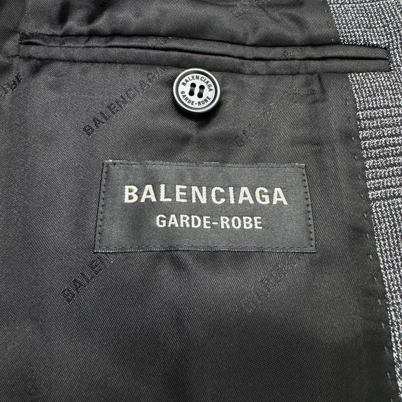 Balenciaga Balenciaga Plaid Double-Breasted Suit Jacket Size US XS / EU 42 / 0 - 2 Thumbnail