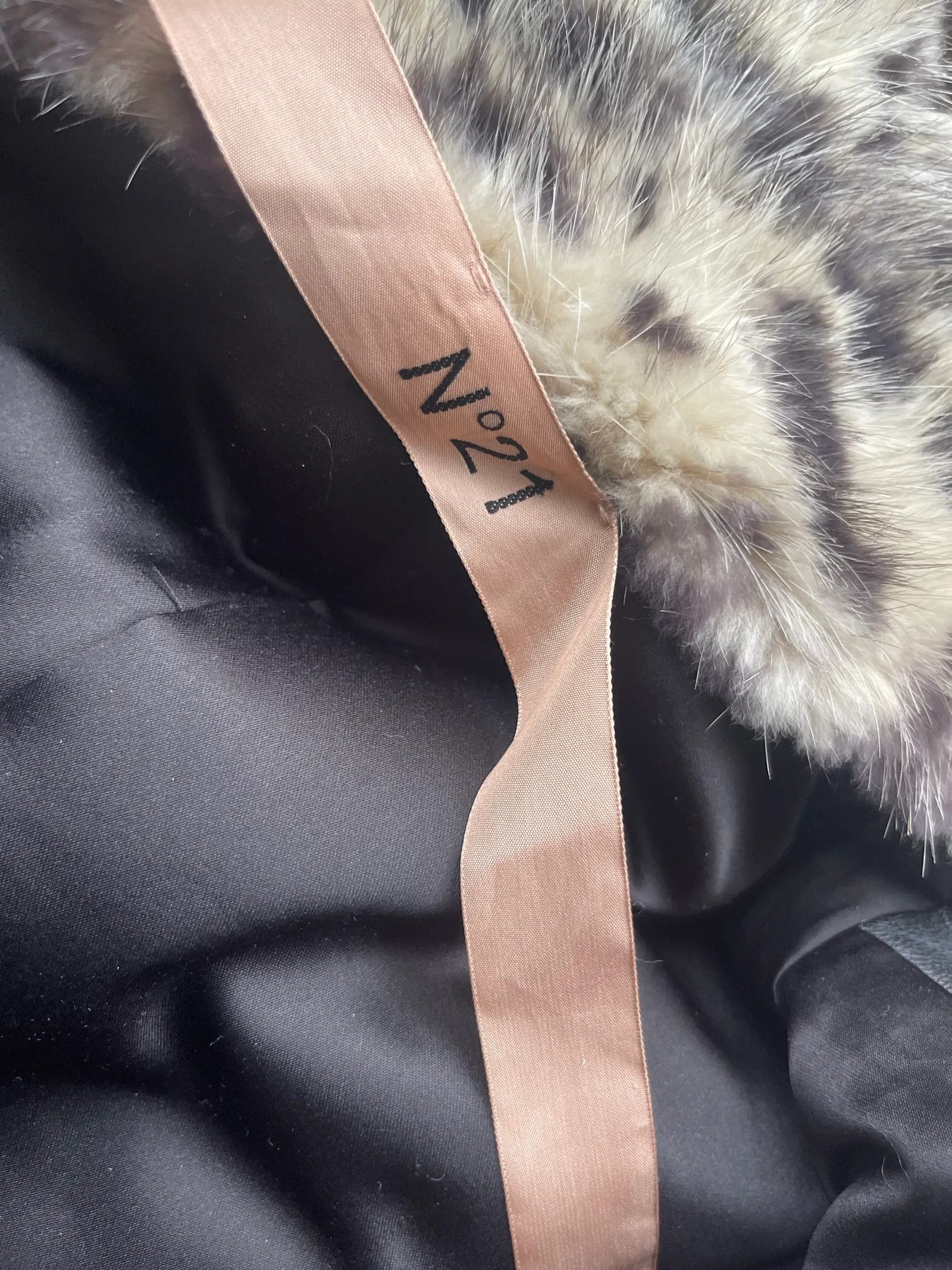 N21 N°21 Bolero fur Fur Faux Fur Size M / US 6-8 / IT 42-44 - 2 Thumbnail