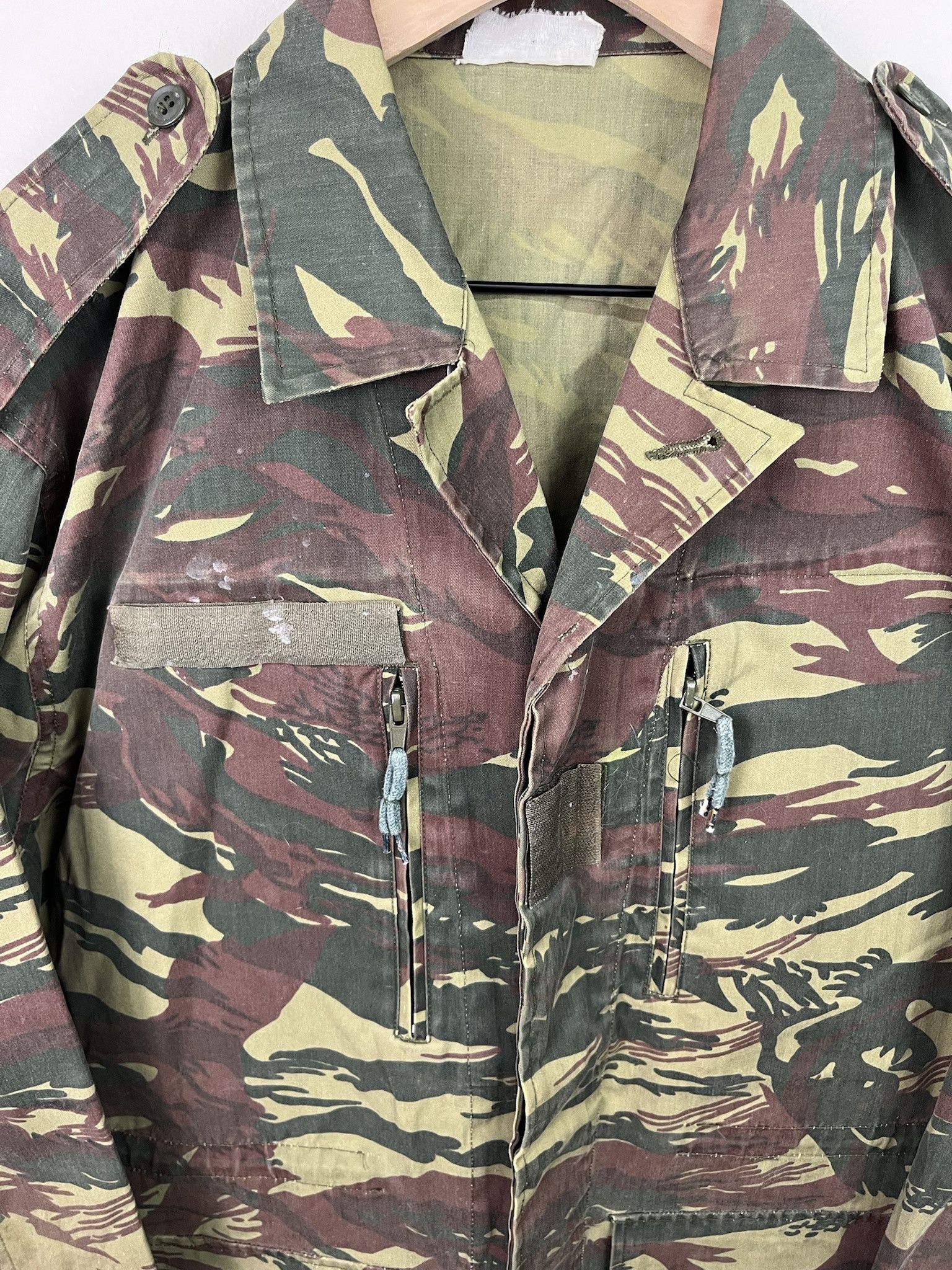 Vintage Vintage French Lizard Military Camo Jacket Size M Size US M / EU 48-50 / 2 - 2 Thumbnail