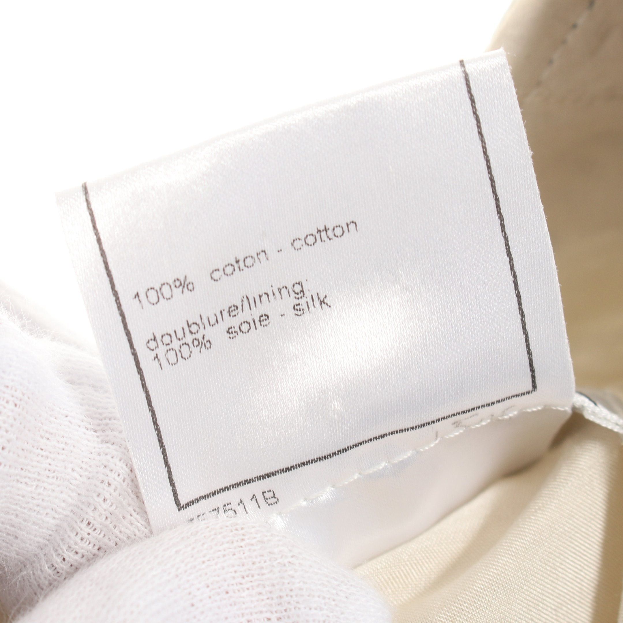 Chanel Chanel Coco Mark Camellia Vest Cotton Off White Black Size ONE SIZE - 4 Thumbnail