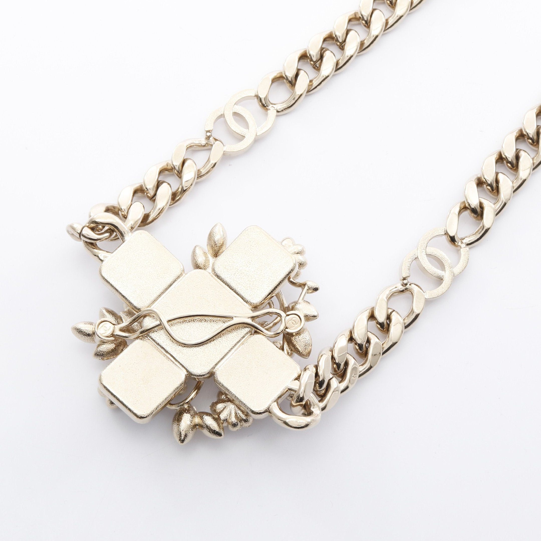 Chanel Chanel Necklace Gp Fake Pearl Rhinestone Gold B22K Size ONE SIZE - 2 Thumbnail