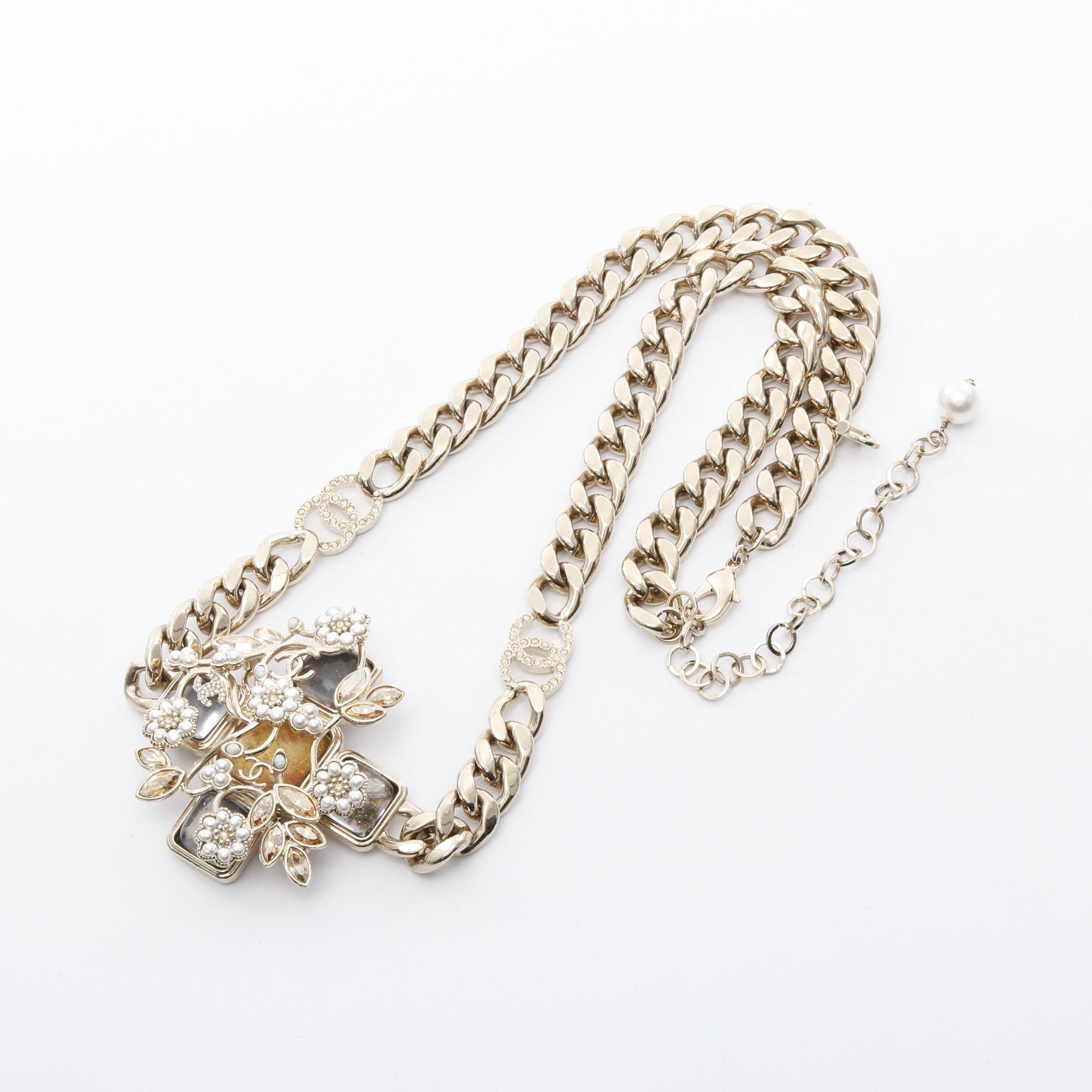 Chanel Chanel Necklace Gp Fake Pearl Rhinestone Gold B22K Size ONE SIZE - 3 Thumbnail
