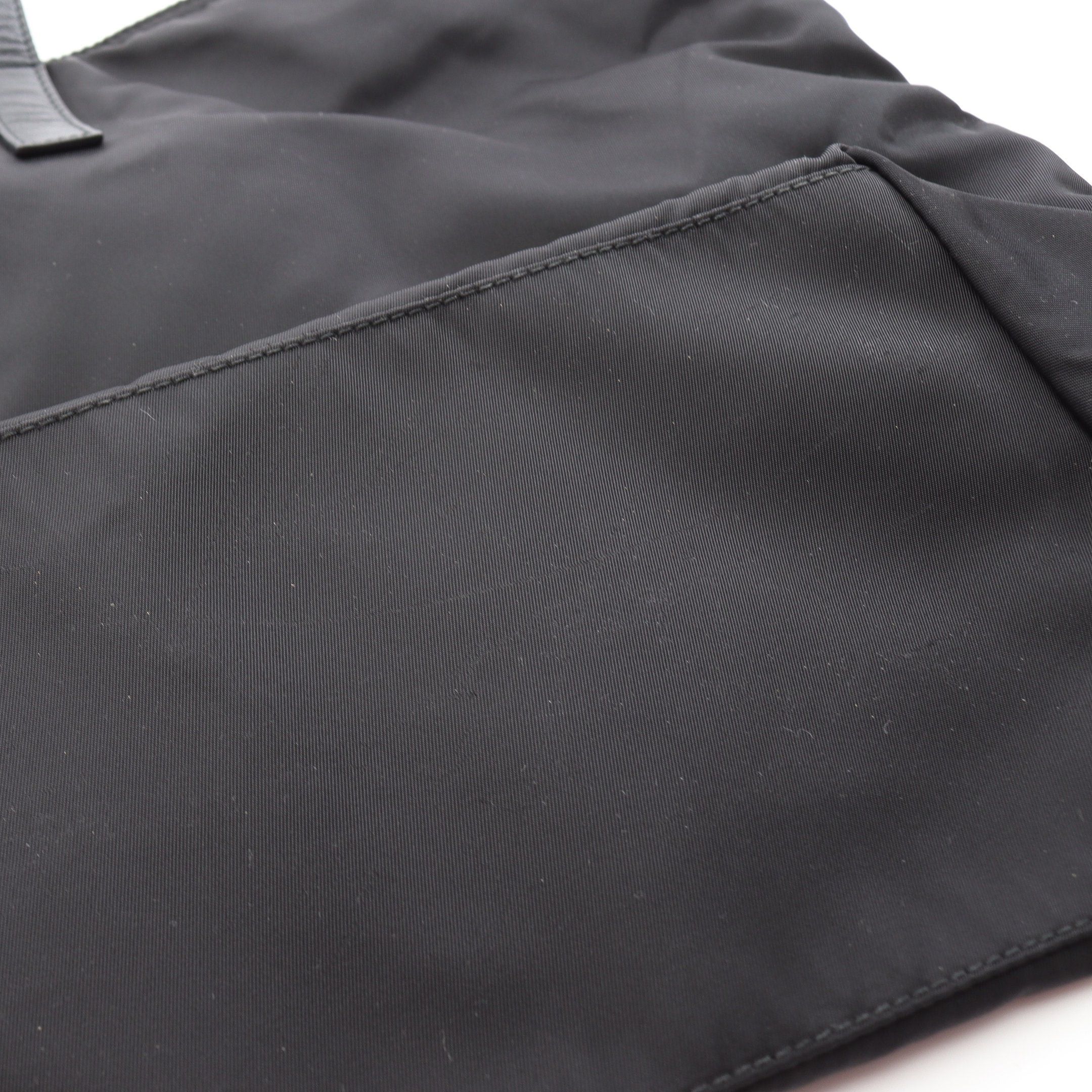 Prada Prada Vela Shoulder Bag Tote Nylon Saffiano Leather Black Size ONE SIZE - 12 Thumbnail